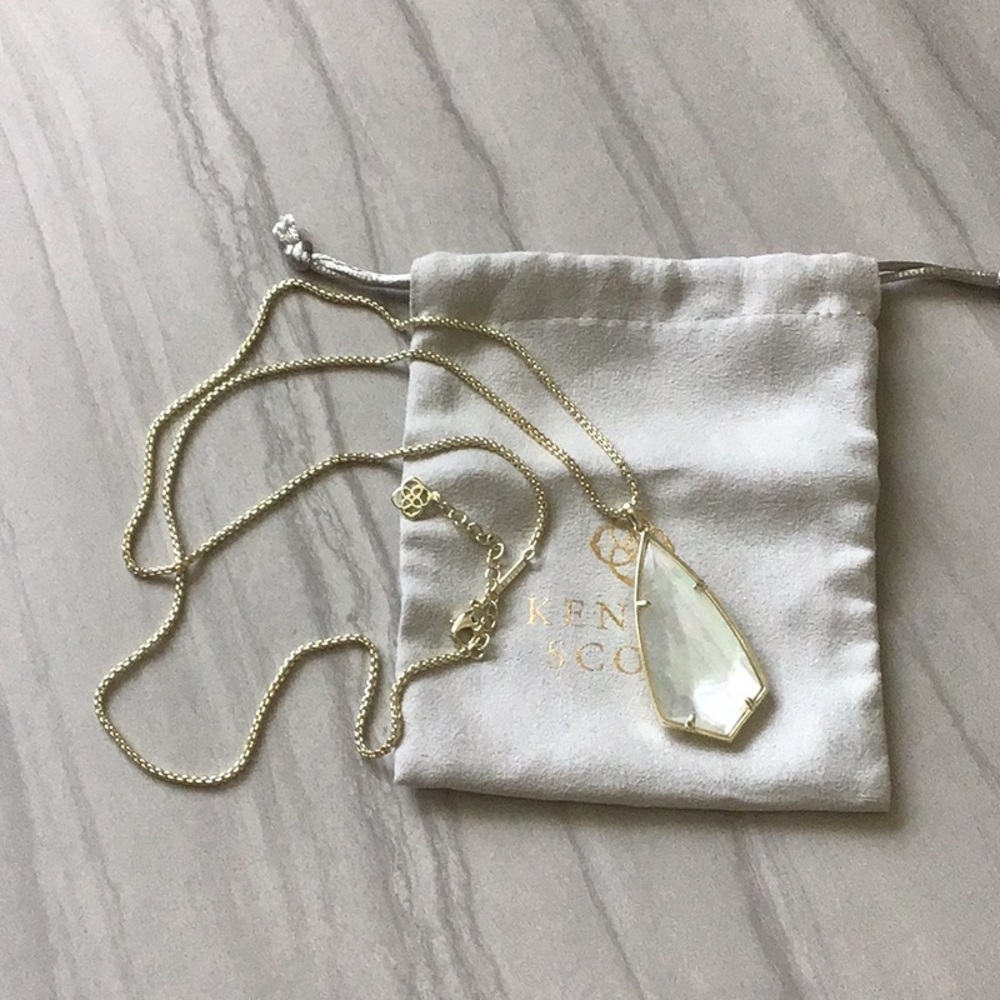 30 inch gold Kendra Scott necklace.